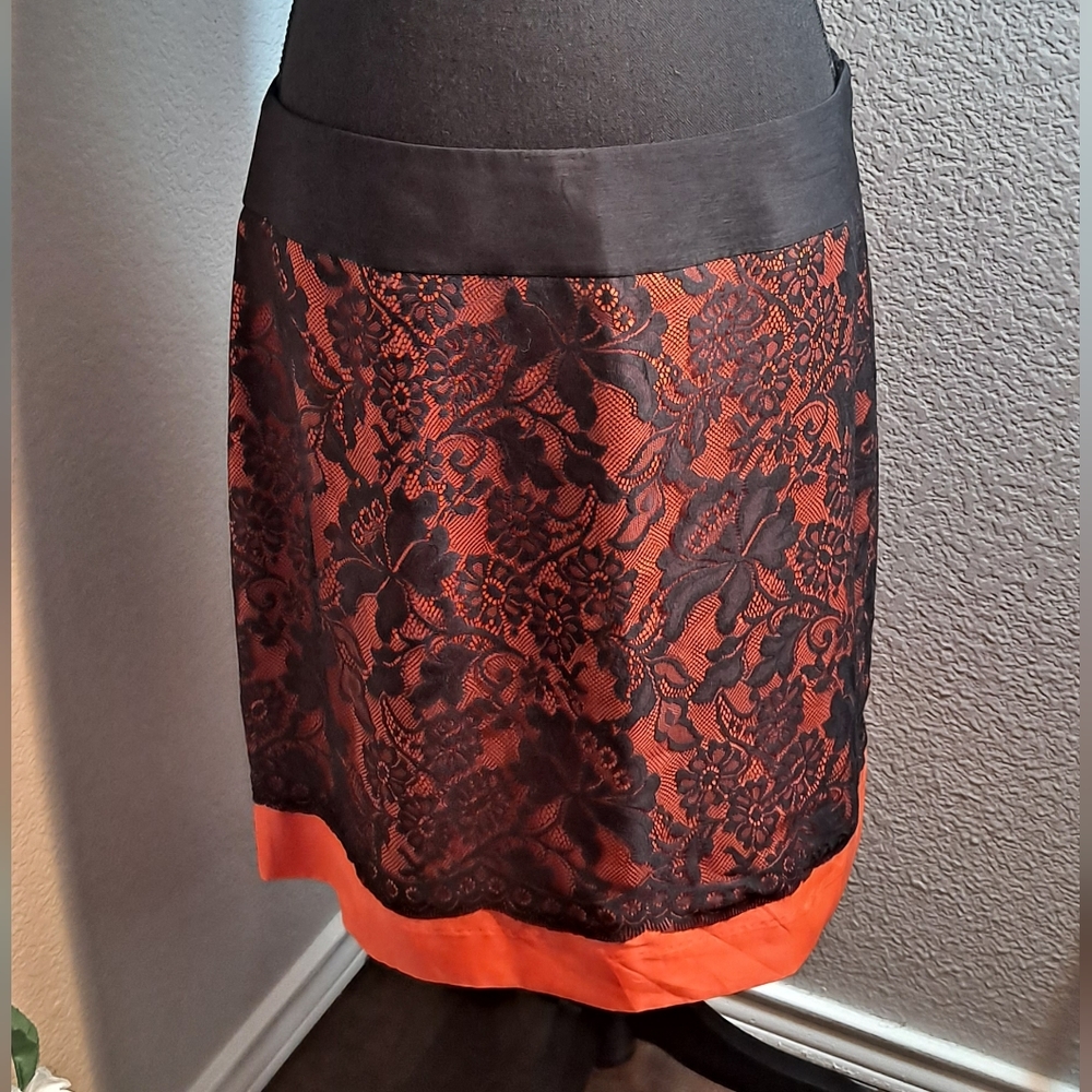 The Limited Lace Skirt || Size 12 || Orange and Black💖
